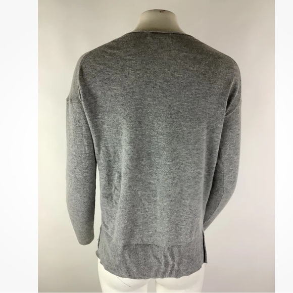 J Crew Sz XXS Lightweight V Neck Sweater Gray Wool Viscose Pullover Style - Picture 3 of 5